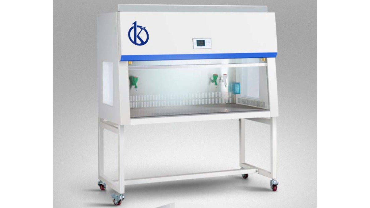 Vertical Laminar Flow Clean Benches: Practical Applications in 2026